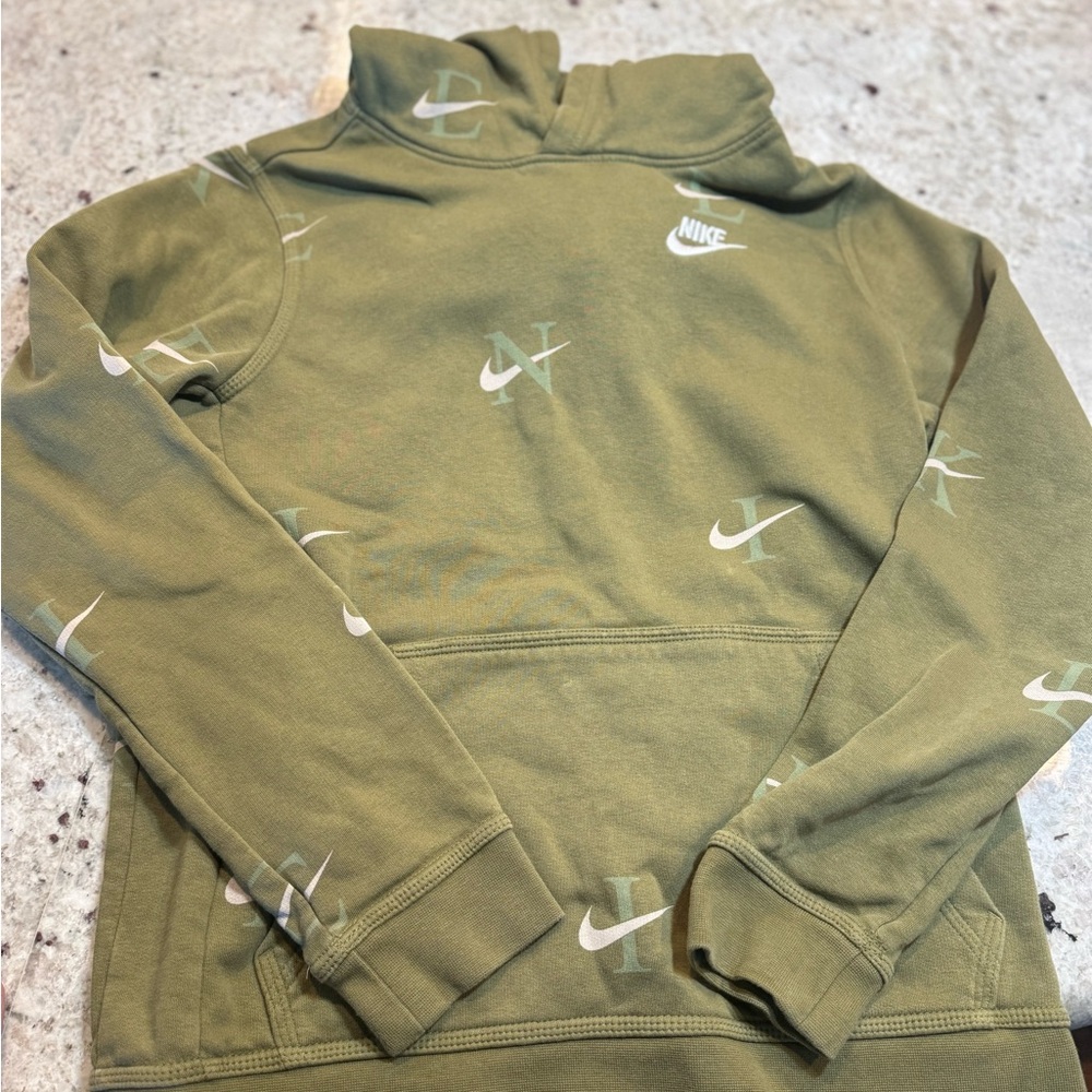 Youth Nike Hoody Size Large